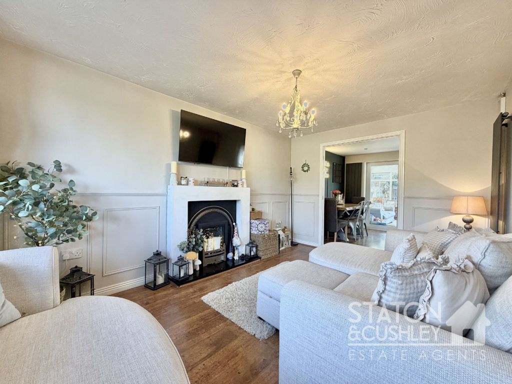 Property photo 3 of 27