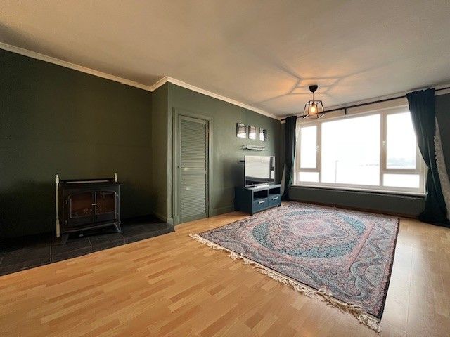 Property photo 1 of 13 Lounge