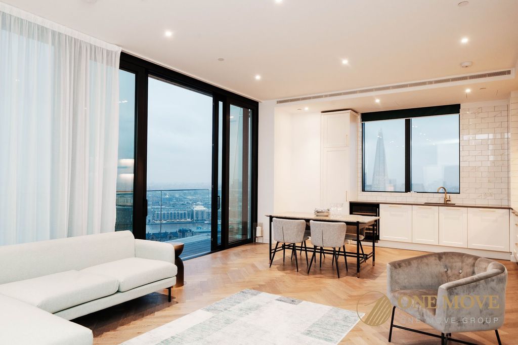 Property photo 1 of 20 Living Room