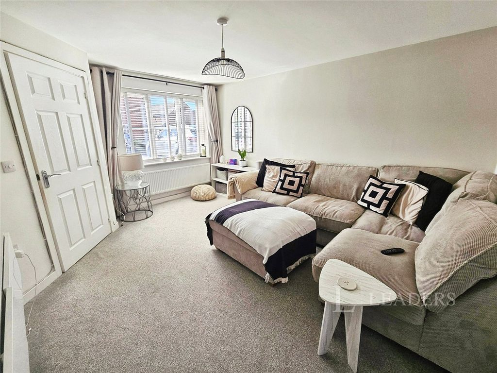 Property photo 2 of 12 Picture No. 02