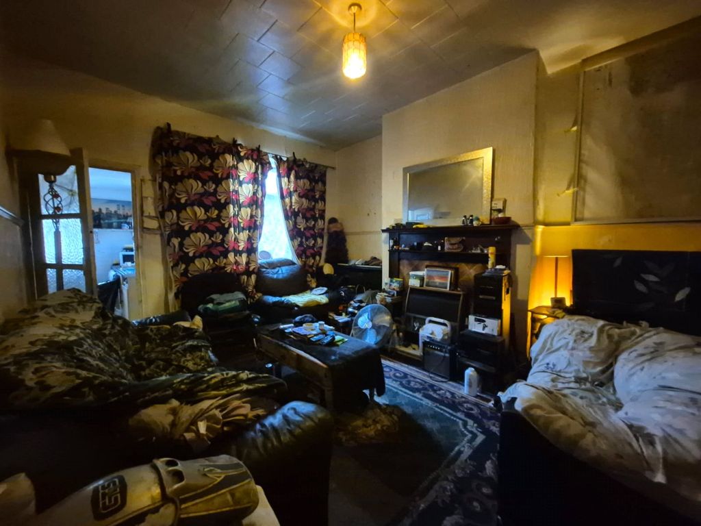 Property photo 2 of 11 Picture No. 06