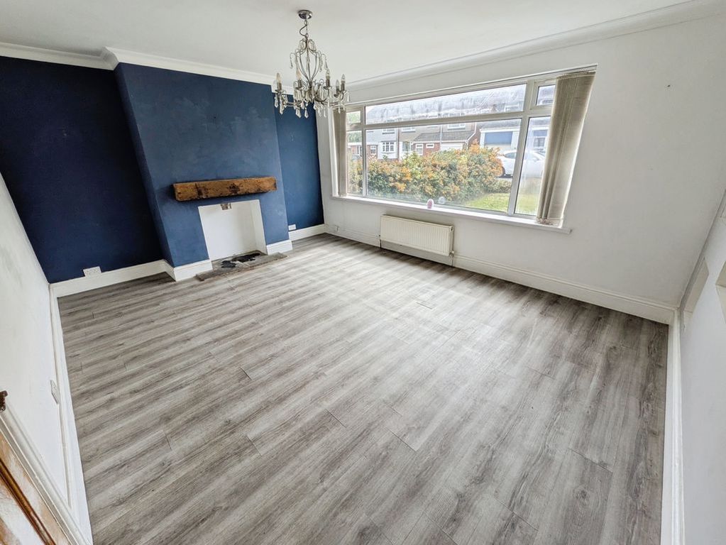 Property photo 2 of 10 Photo 7