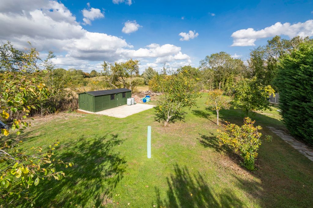 Property photo 2 of 29 _1225851