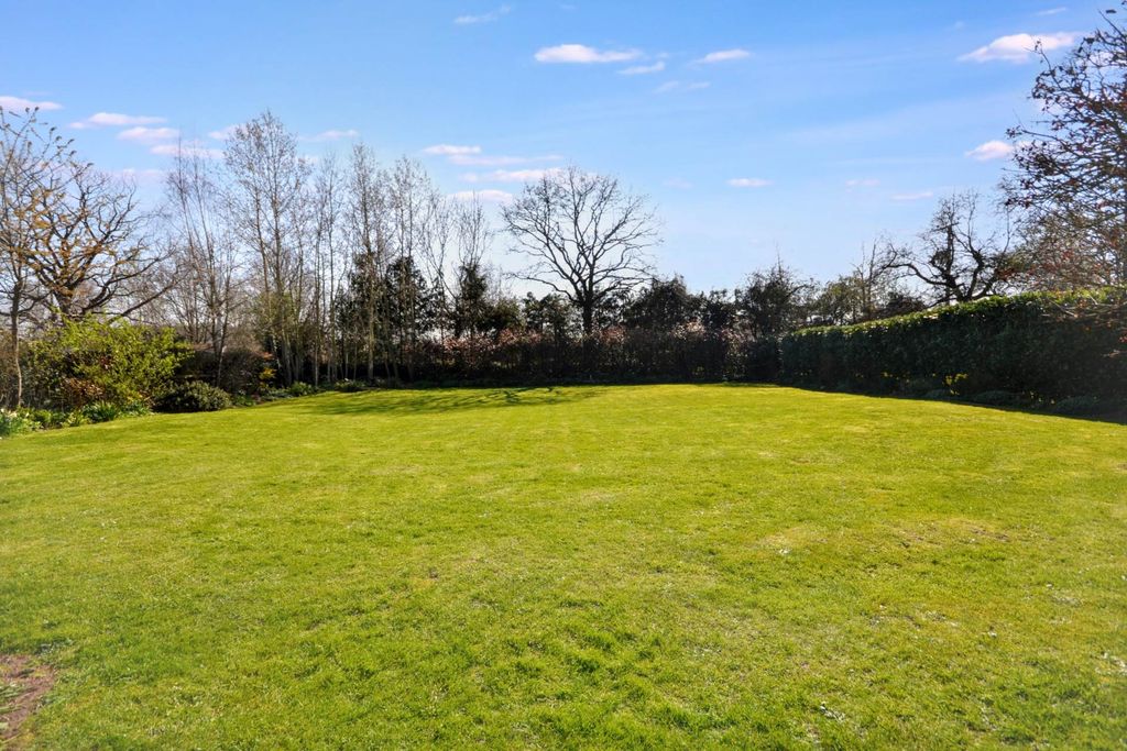 Property photo 3 of 24