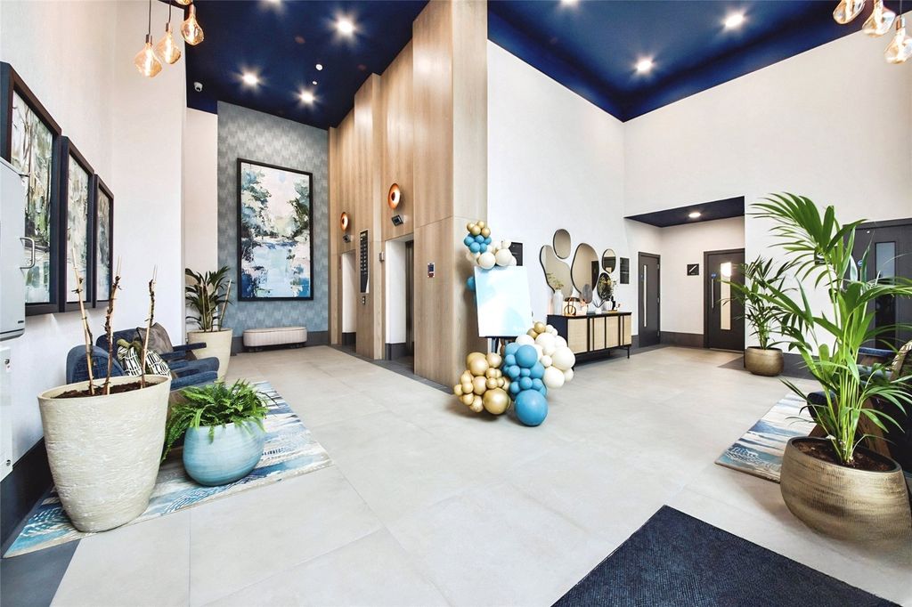 Property photo 1 of 10 Picture No. 12