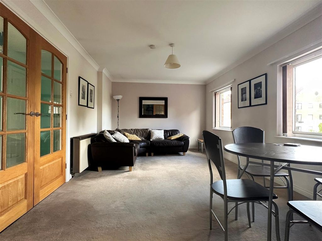 Property photo 2 of 10 5.Jpg