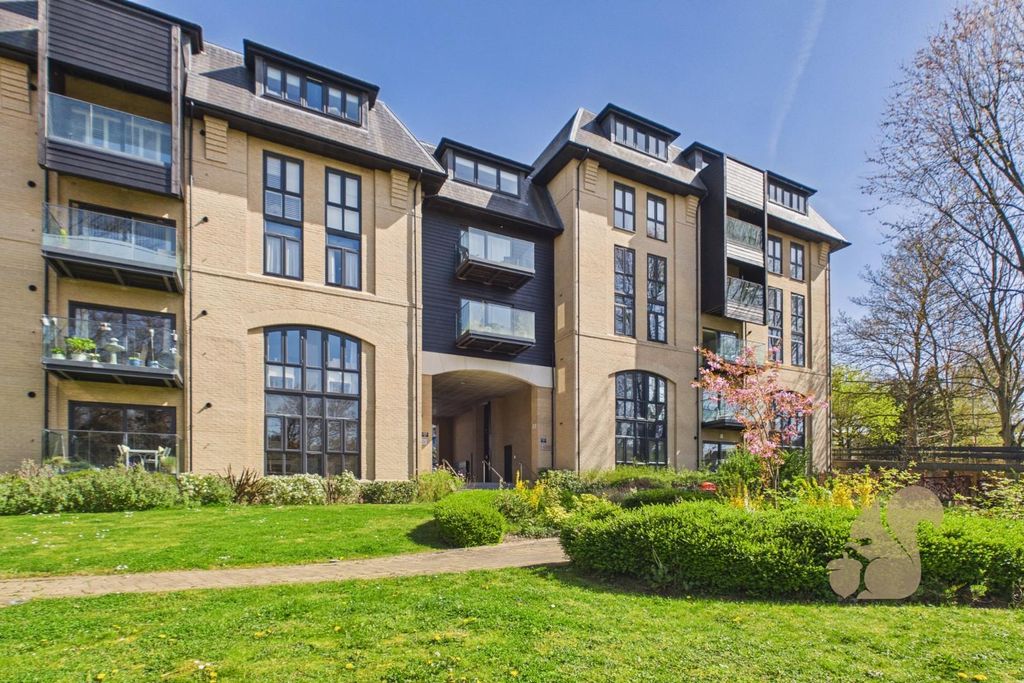 Property photo 1 of 10 Cam01814G0-Pr0089-Still008.Jpg