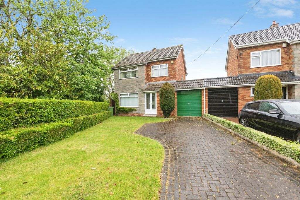 Property photo 1 of 18