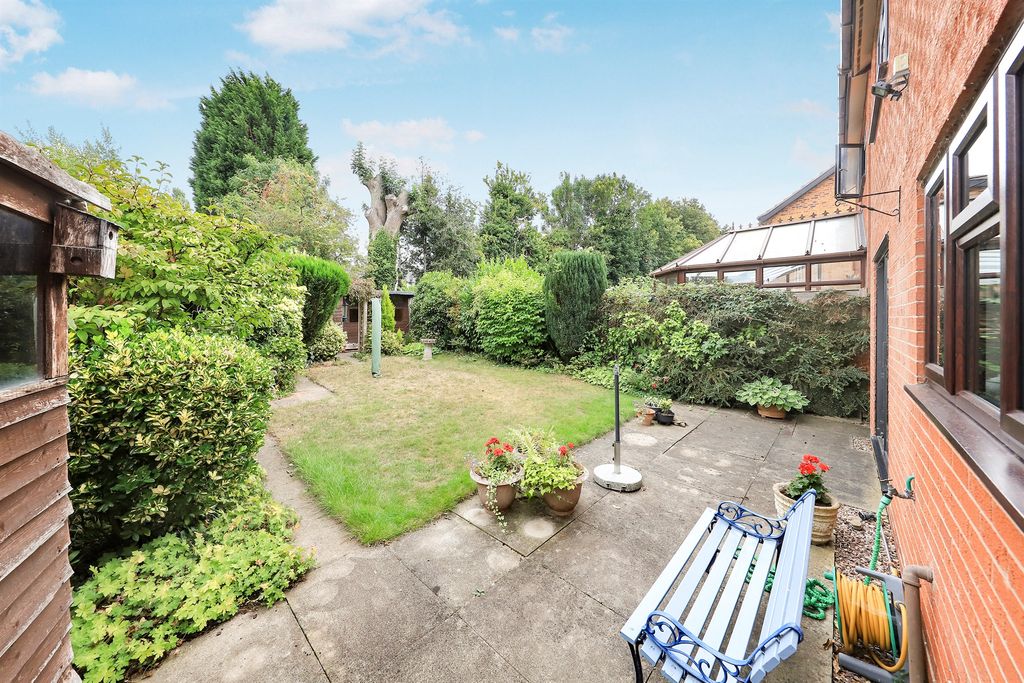 Property photo 2 of 15