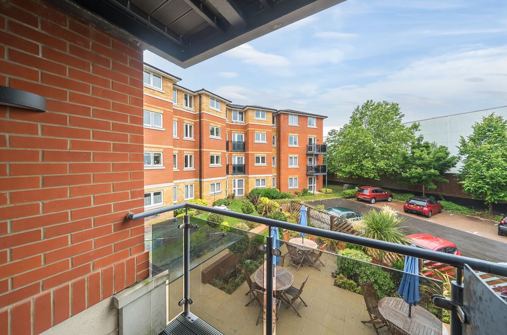 Property photo 1 of 10 1298876-16-6835d1...