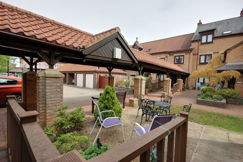 Property photo 1 of 13 1 Out Door Space A
