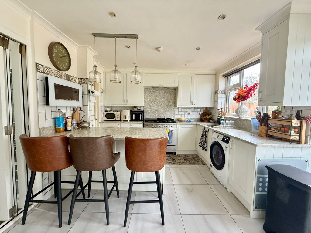 Property photo 2 of 22 Gallery