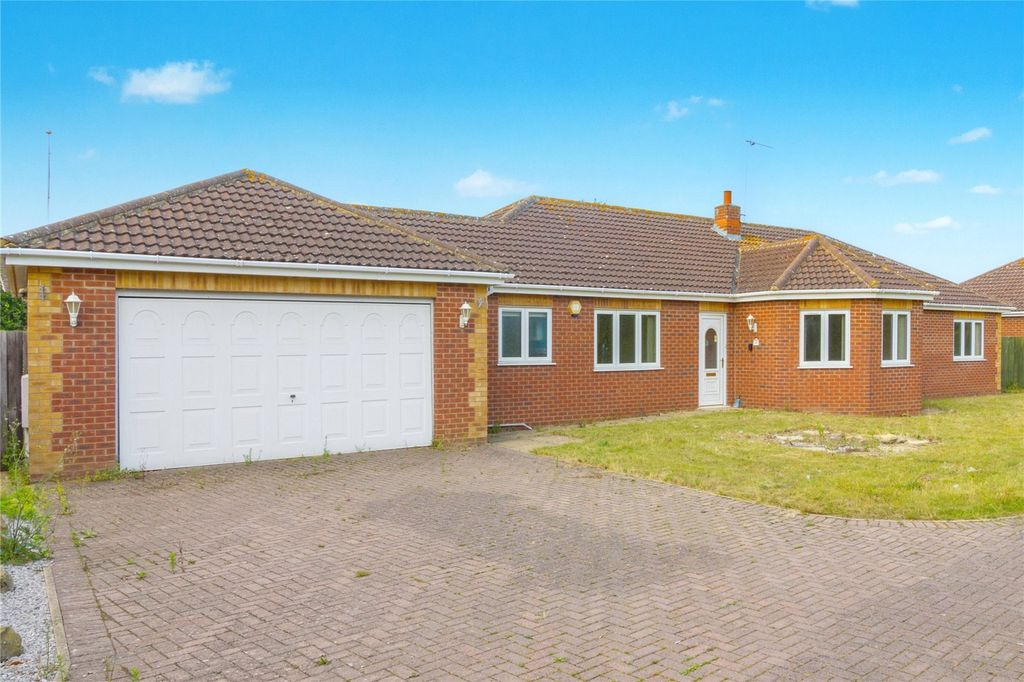 Property photo 1 of 16 Front External