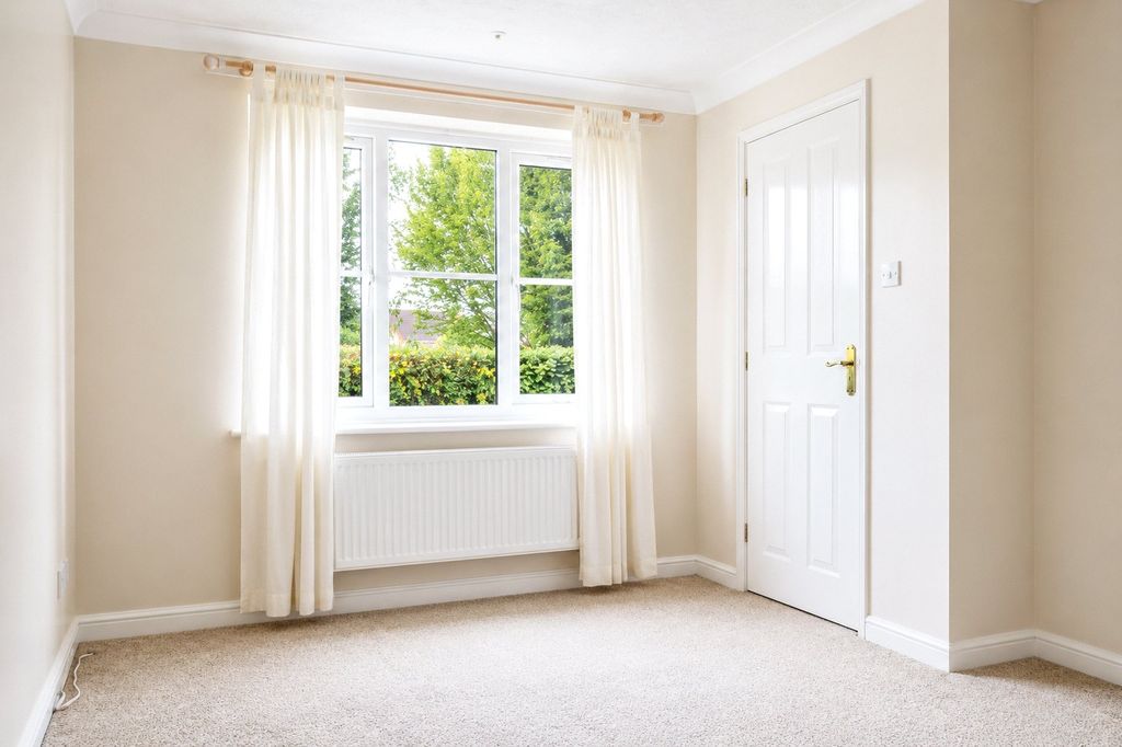 Property photo 2 of 10 Picture No. 24