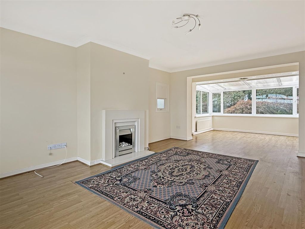 Property photo 3 of 17 Img_1386.Jpg