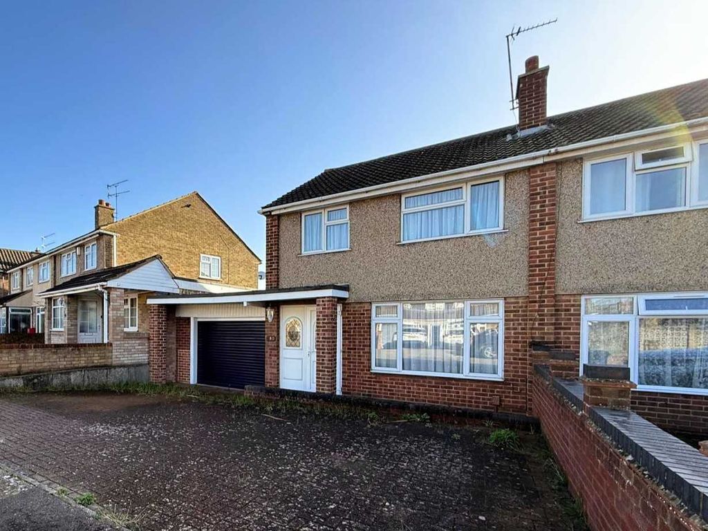 Property photo 2 of 21 Front View Of Property