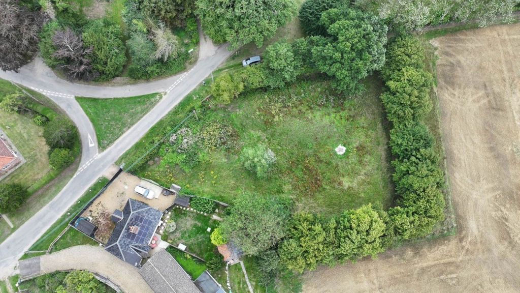 Property photo 2 of 3
