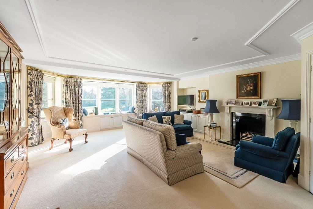 Property photo 2 of 15 8-Burford-Lodge-1.Jpg