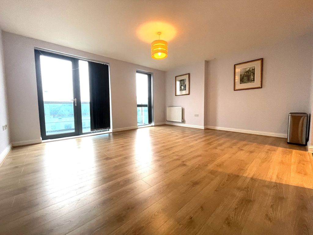 Property photo 3 of 9