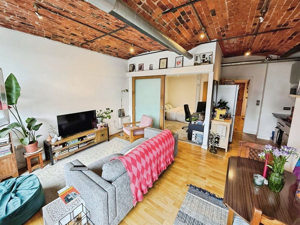 Property photo 2 of 10 Picture No. 11