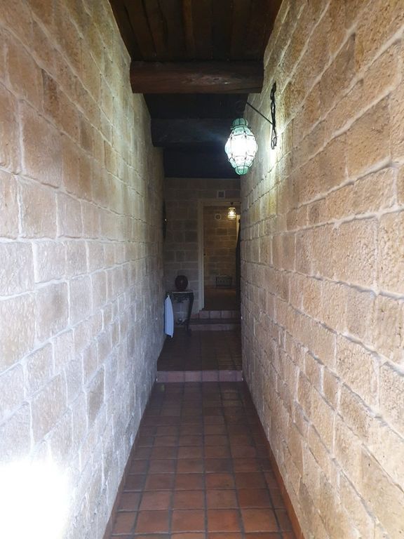 Property photo 2 of 36