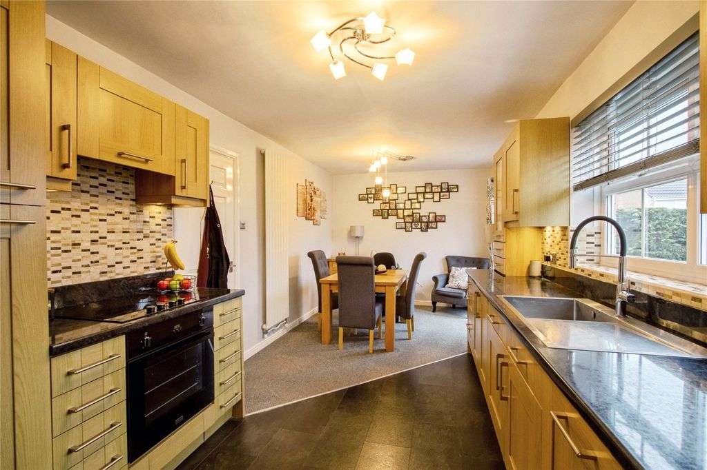 Property photo 3 of 22 Picture No. 19