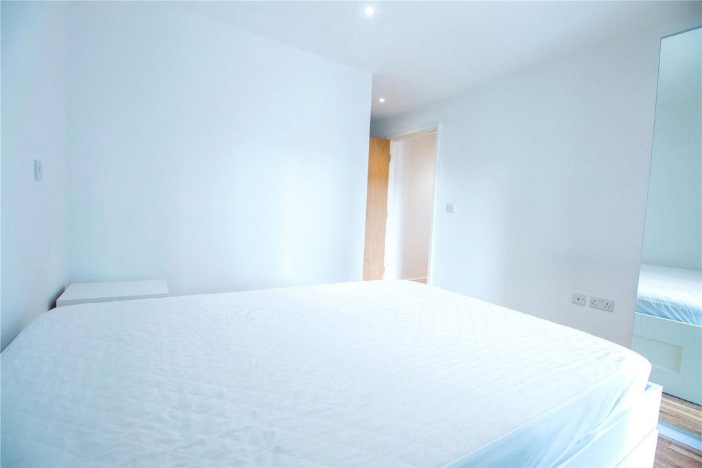 Property photo 3 of 9 Picture No. 02