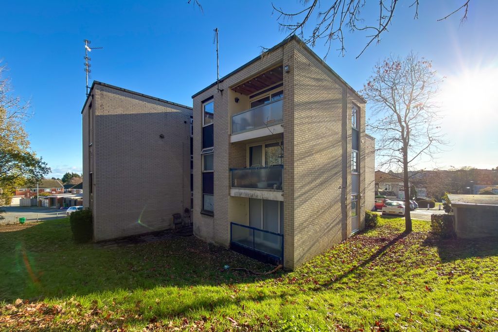 Property photo 1 of 11 Call 02920 454555 To Secure Your Viewing_9