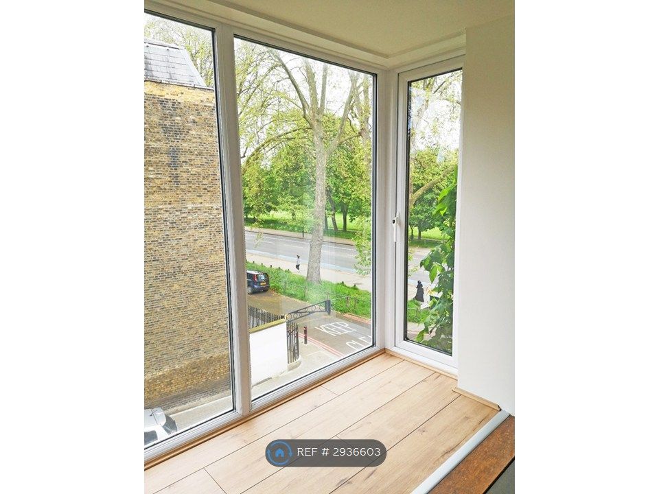 Property photo 3 of 15 Window Seat
