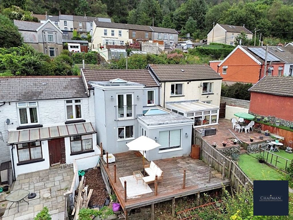 Property photo 2 of 26