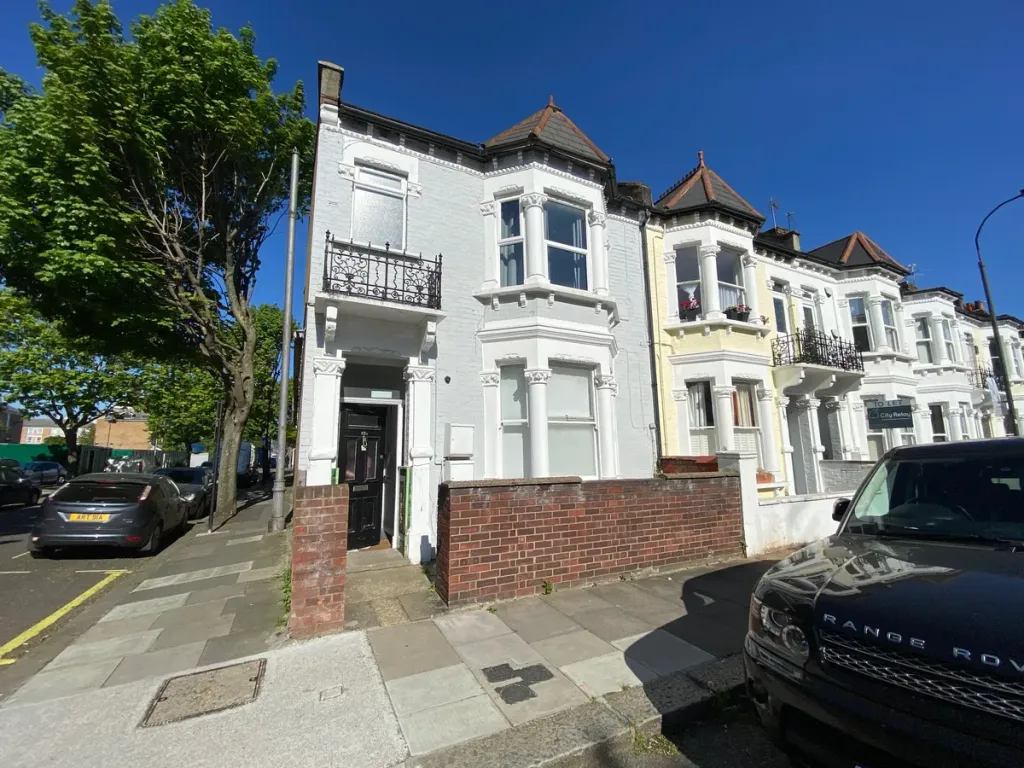 Property photo 1 of 9