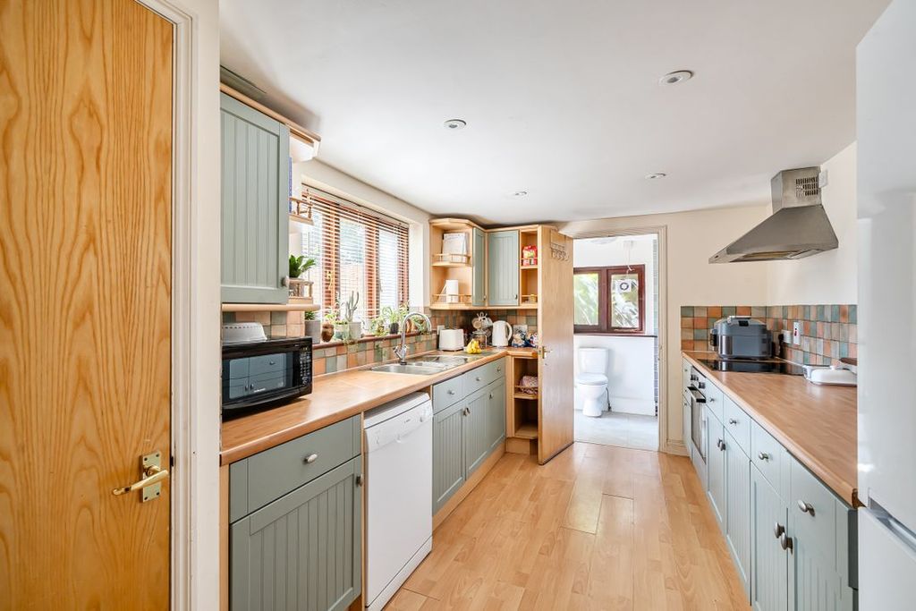 Property photo 2 of 17 150022412