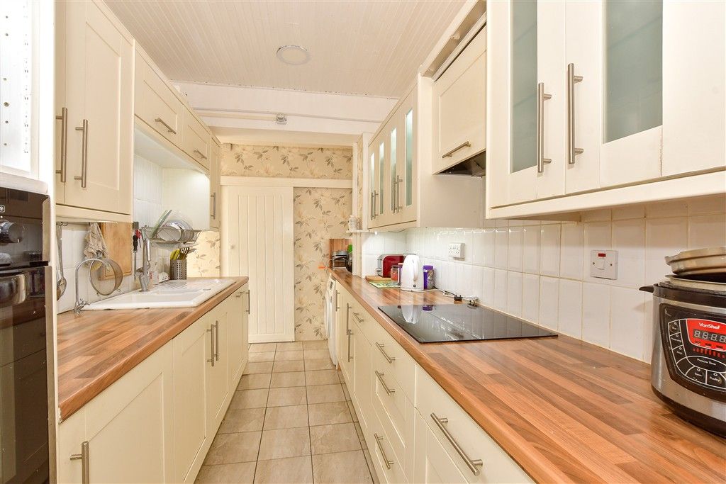 Property photo 2 of 16 Kitchen
