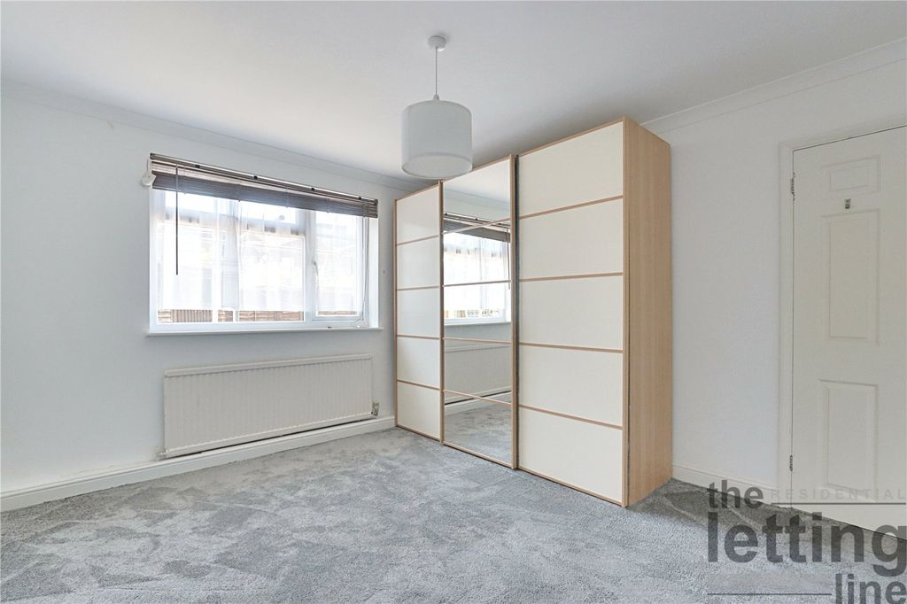 Property photo 3 of 11 Picture No. 26