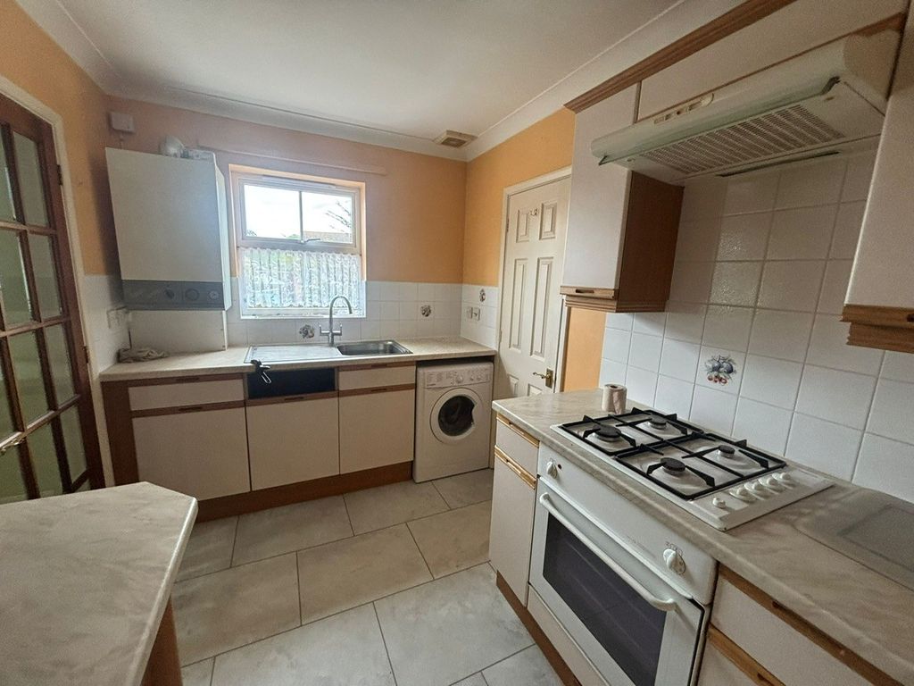 Additional image 4 of 2 bed maisonette to rentCemetery Road Bakers Court, Ryde PO33