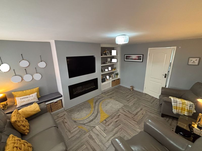 Property photo 2 of 14 Photo 53