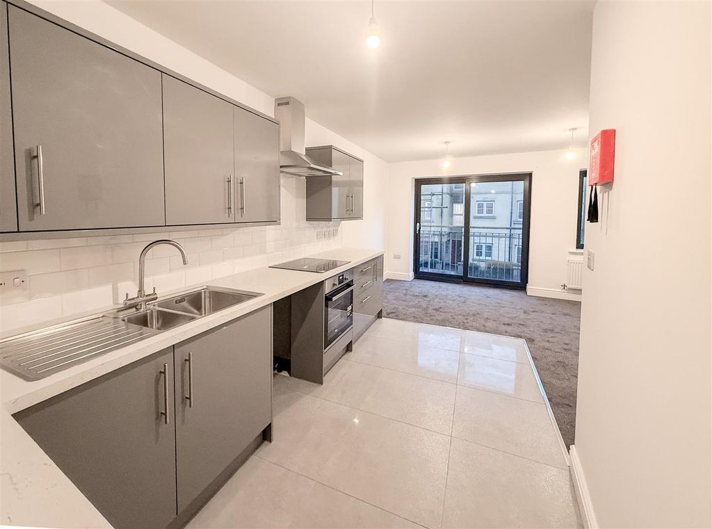 Property photo 3 of 17 5-Img_7811.Jpg