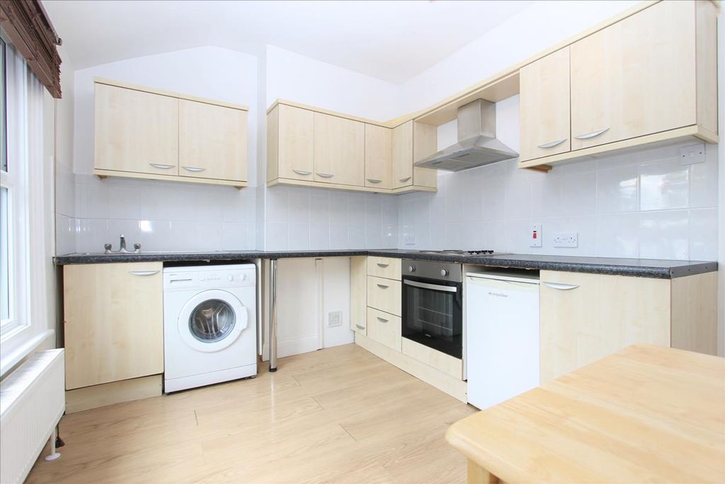 Property photo 3 of 4