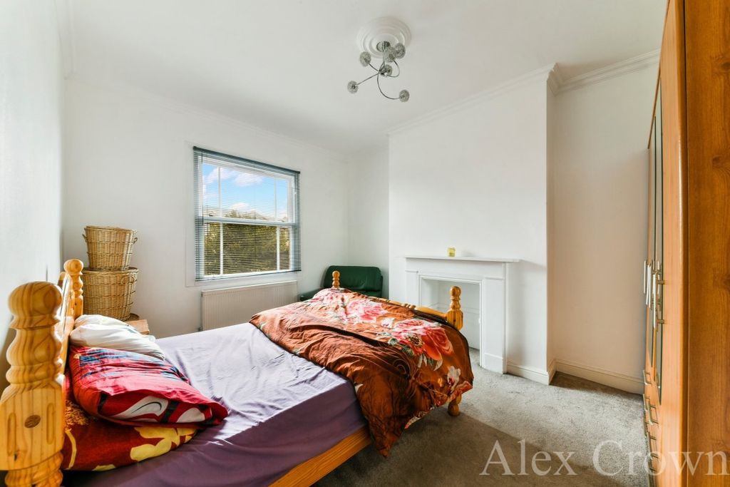Property photo 1 of 5