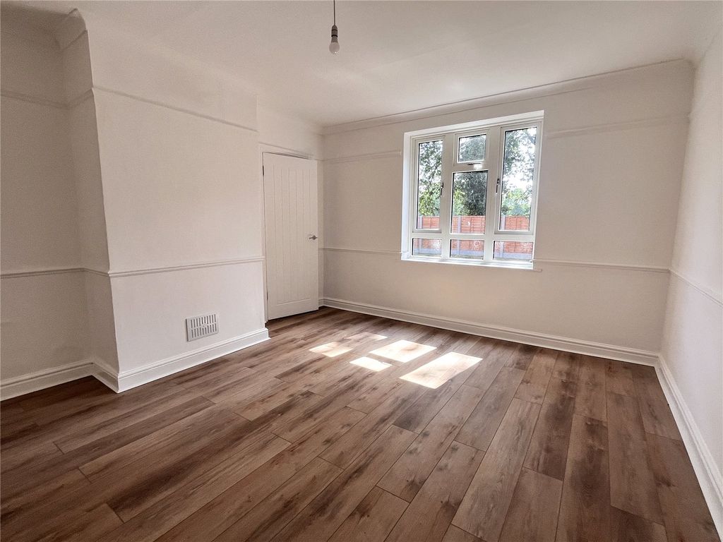 Property photo 3 of 15 Picture No. 25