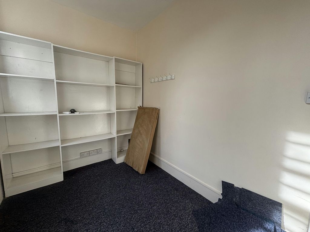 Property photo 3 of 7 Img_4489.Jpeg