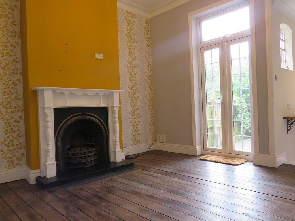 Property photo 3 of 11