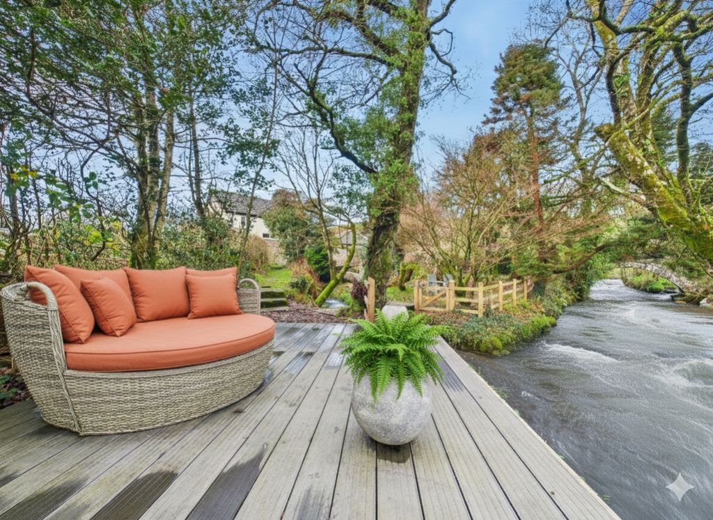 Property photo 2 of 20 Ewemove South Molton - River Deck Area