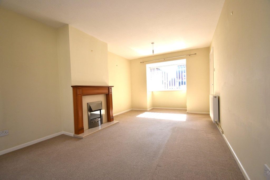 Property photo 3 of 9 Tiverton Seddons