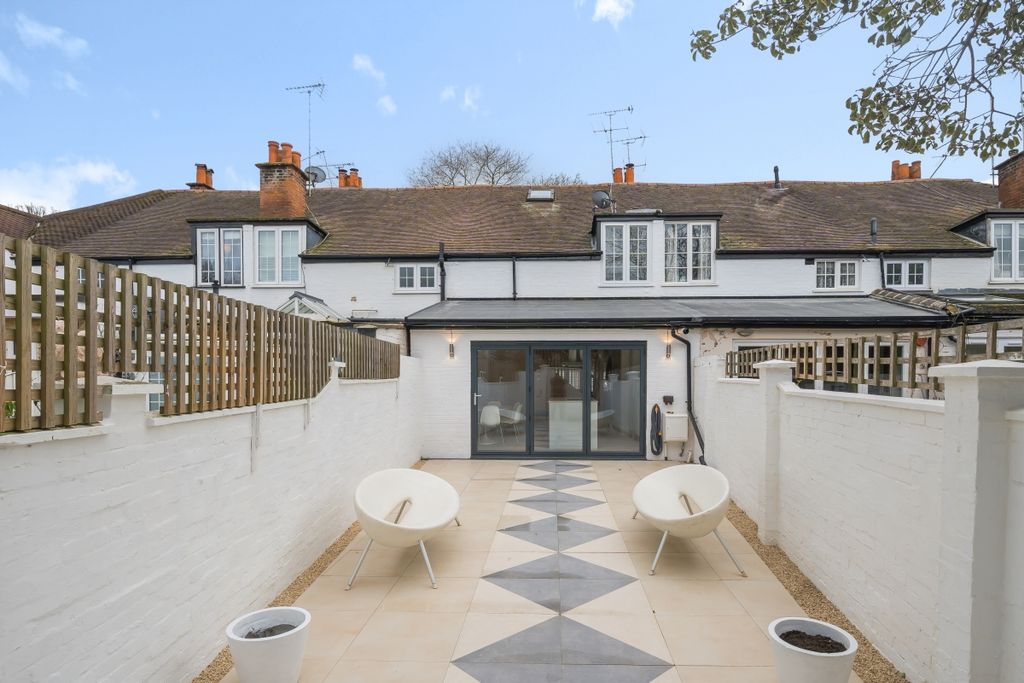 Property photo 3 of 15 951944 (10)