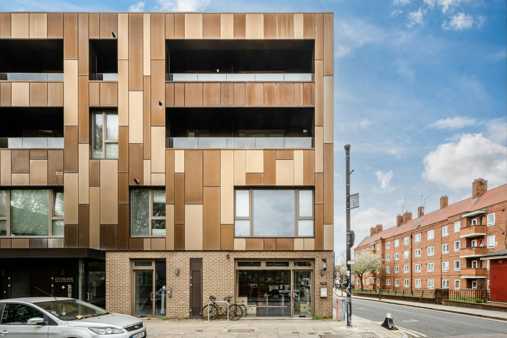 Property photo 3 of 11 Heneage St 47 Gf - Low Res 1.Jpg