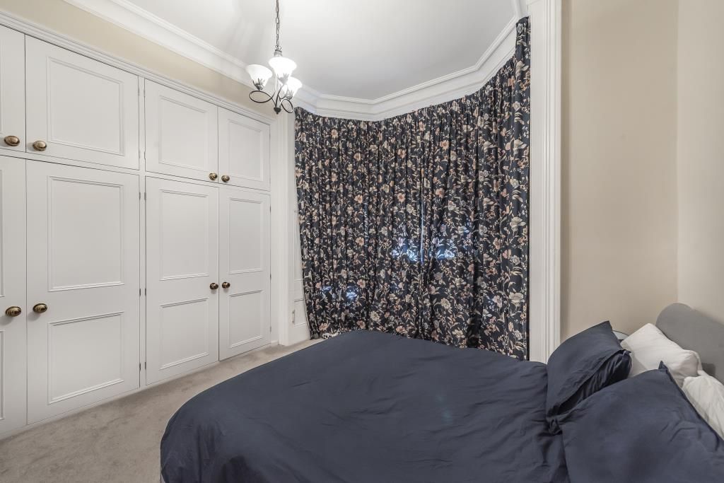 Property photo 3 of 10 Bedroom