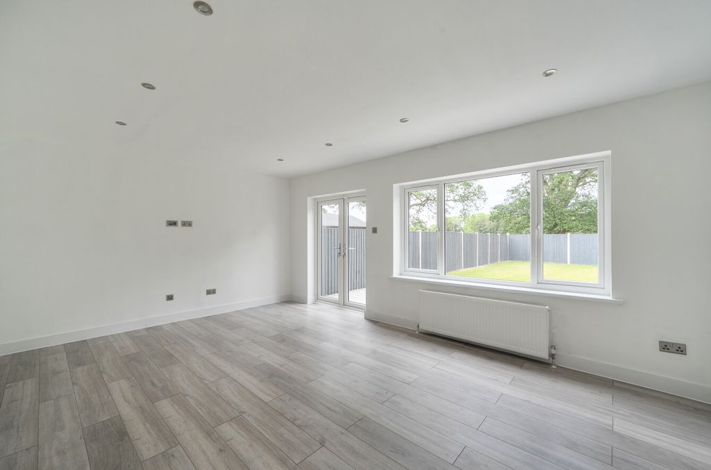 Property photo 3 of 18 1456425-20-69Fdfd...