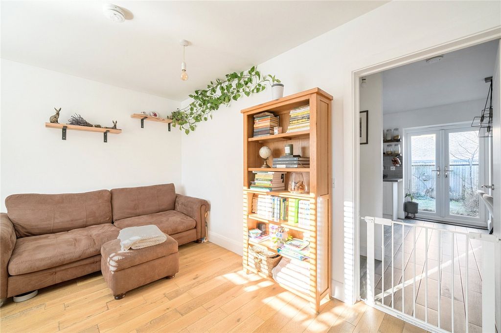 Property photo 3 of 19 Picture No. 07