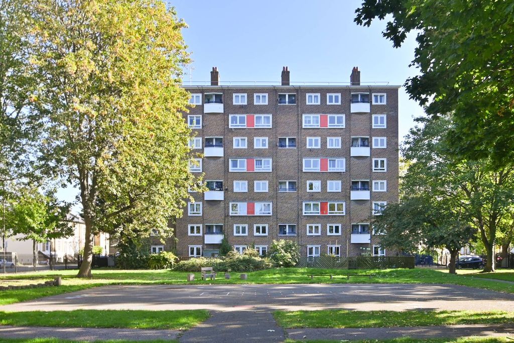 Property photo 1 of 6